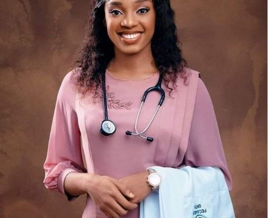 Ugochi Nwizu emerges 2023 best graduating doctor at UNN with multiple distinctions